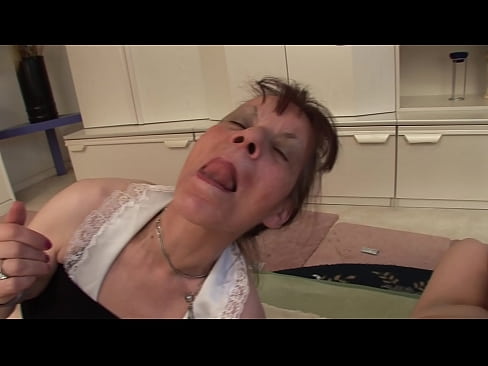 ❤️ Două bunicuțe și un bunic fac sex în trei ️❌ at us ro.sex-porntube.ru ❌
